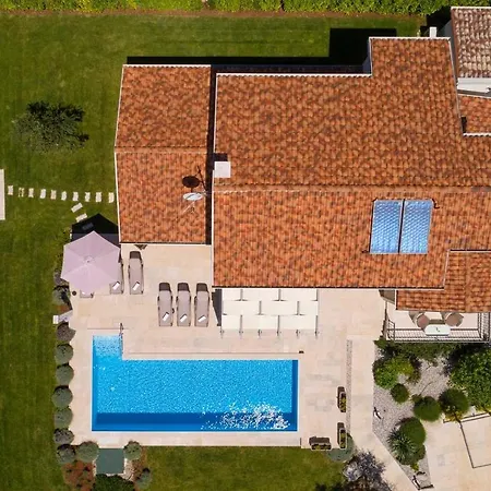 Сasa de vacaciones Blanca Kaštelir