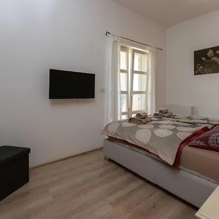 Сasa de vacaciones Blanca Kaštelir