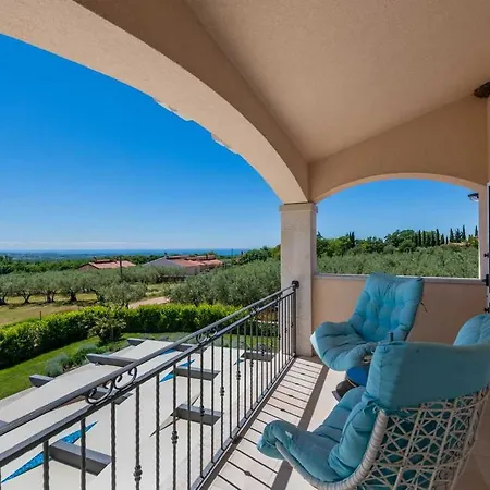 Blanca Holiday home Kastelir